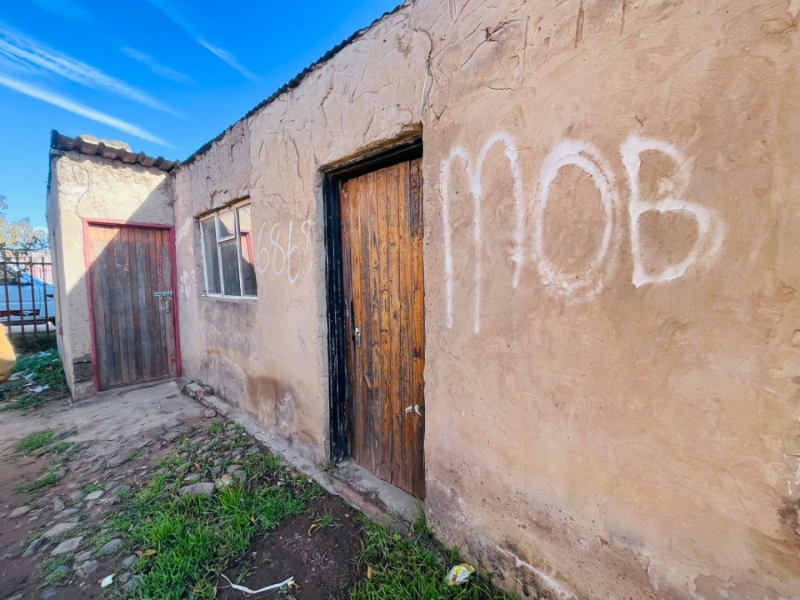 2 Bedroom Property for Sale in Bloemside 4 Free State
